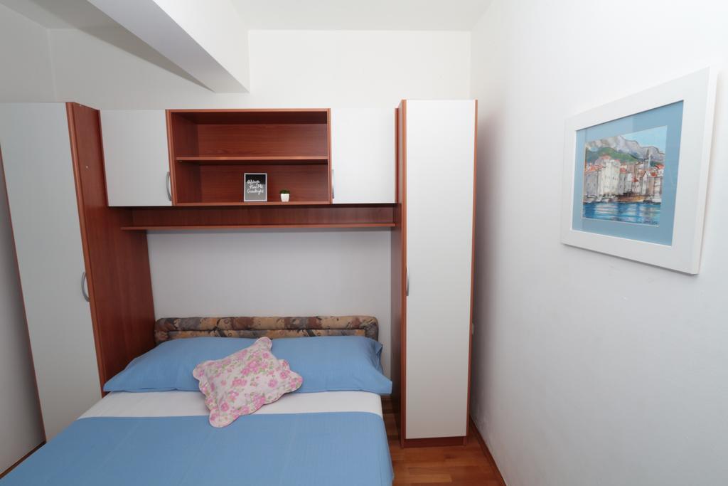 Central Beach Apartment Makarska Chambre photo