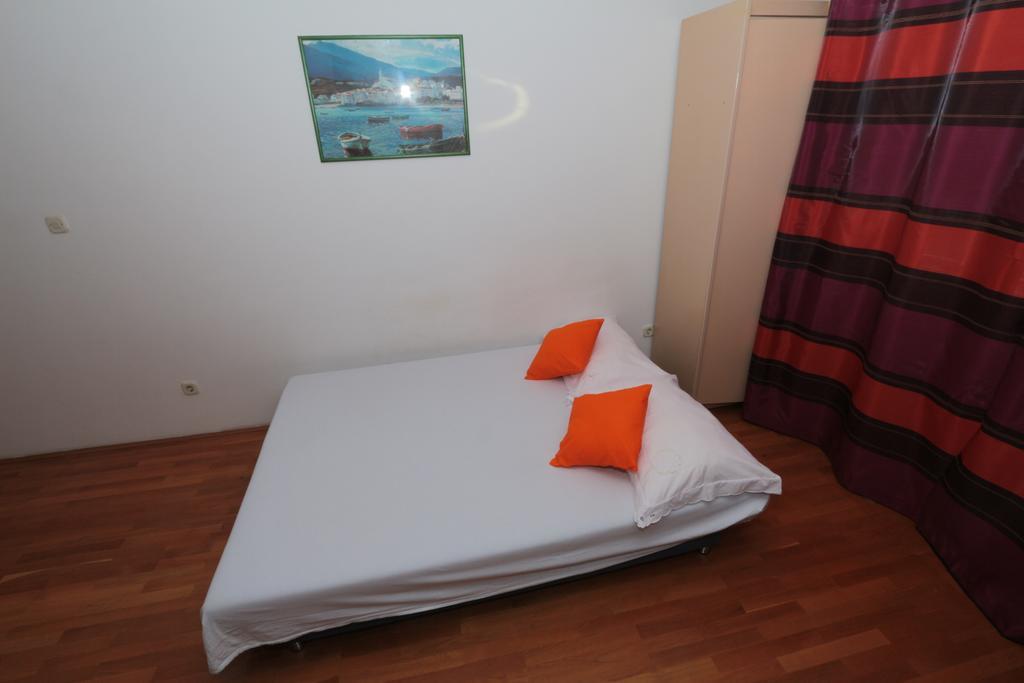 Central Beach Apartment Makarska Chambre photo